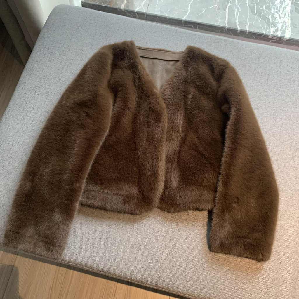 Women's Short Solid Color Eco-friendly Fur Jacket