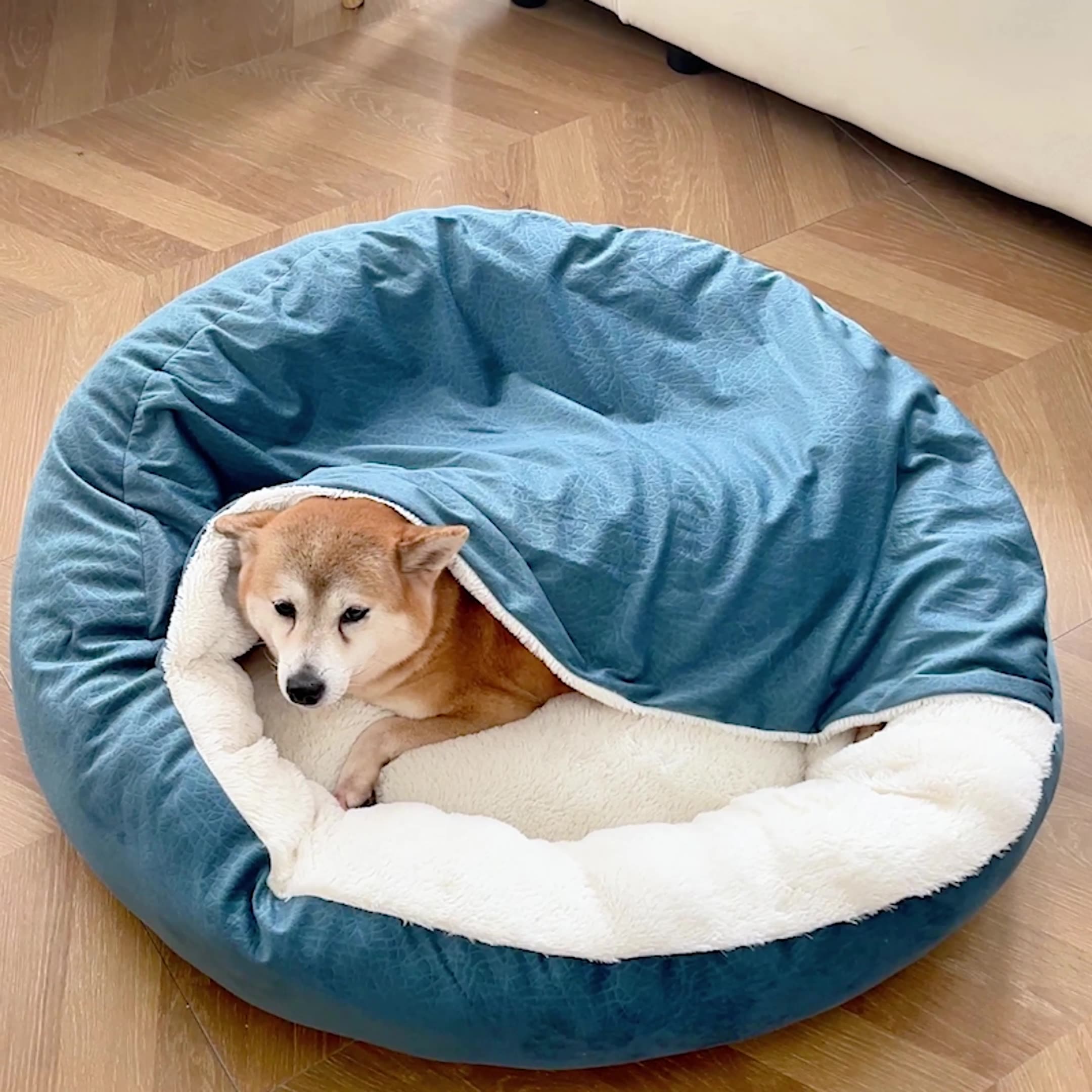 Orthopedic Dog Bed With Hooded Blanket Winter Warm Waterproof Dirt Resistant Cat Puppy House Cuddler Machine Main image